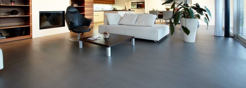 Gietvloer in woonkamer