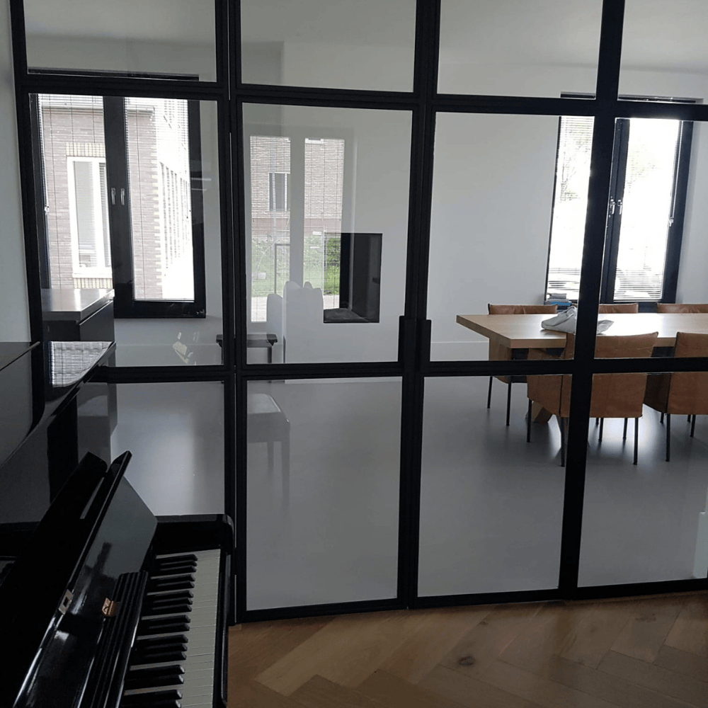 Gietvloer in de woonkamer laten leggen