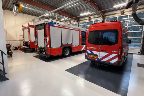 Gietvloer-brandweerkazerne-ijsselmuiden